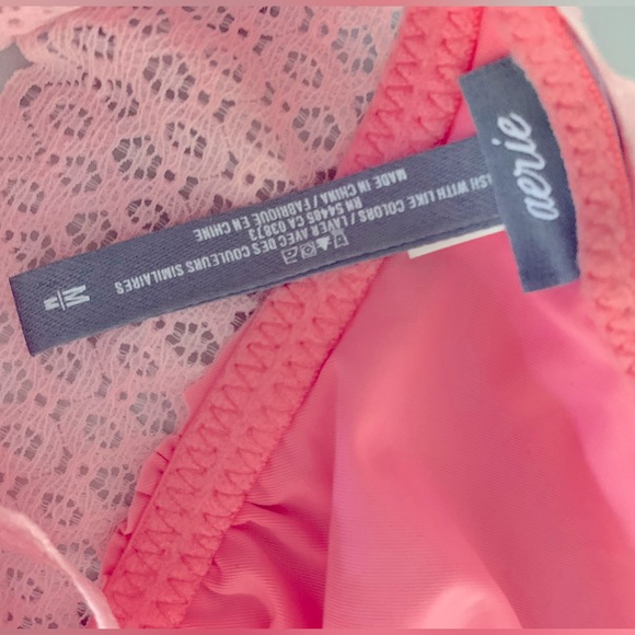NWOT Aerie pink bralette with lace details and great back details size M - Picture 3 of 3